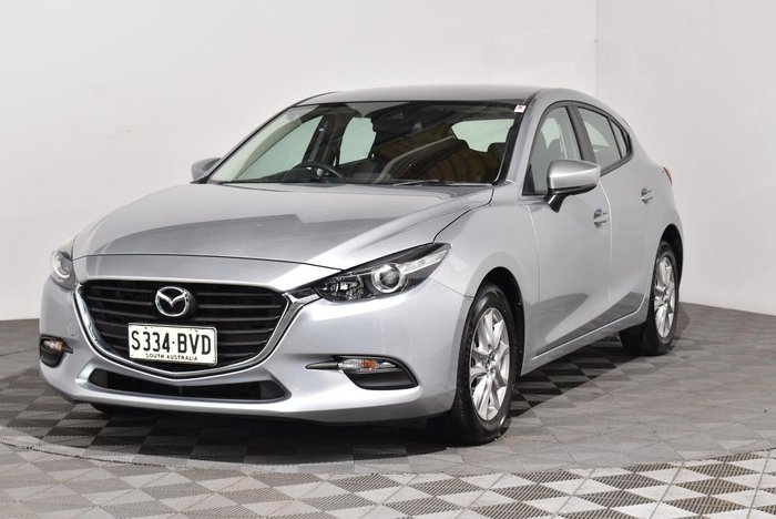 2018 Mazda 3 Neo Sport