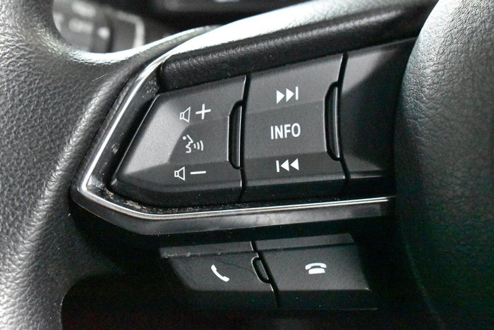 2018 Mazda 3 Neo Sport