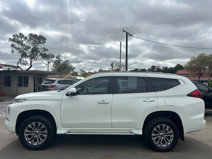 2020 Mitsubishi Pajero Sport GLX
