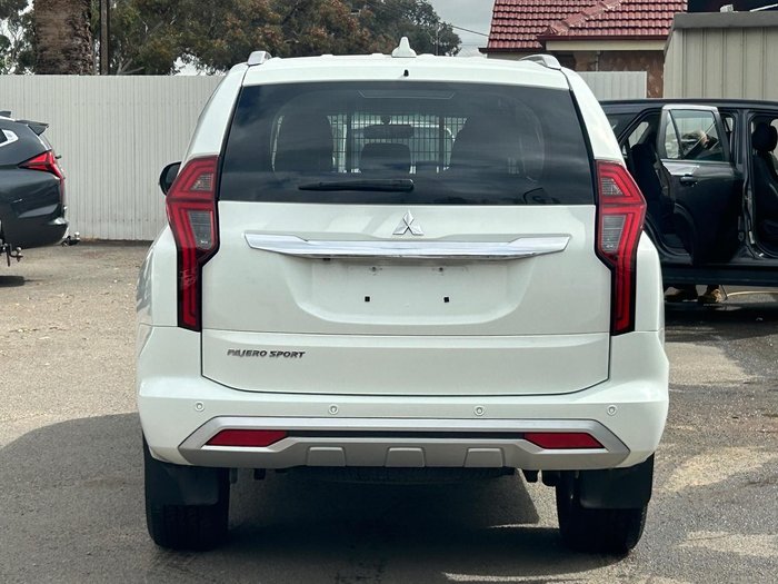 2020 Mitsubishi Pajero Sport GLX