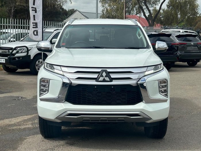 2020 Mitsubishi Pajero Sport GLX