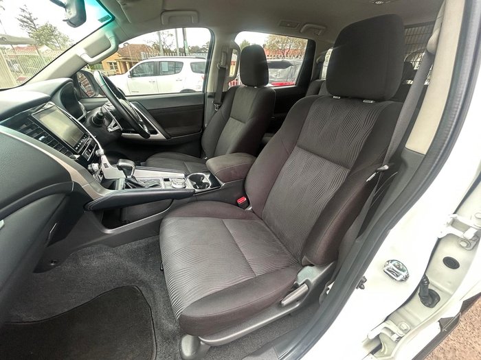 2020 Mitsubishi Pajero Sport GLX