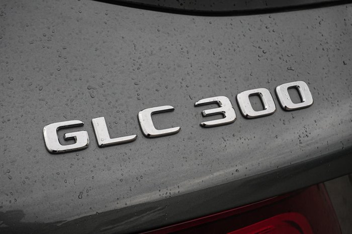 2021 Mercedes-Benz GLC-Class GLC300