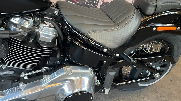 2025 Harley-davidson FXBB STREET BOB (117) Vivid Black