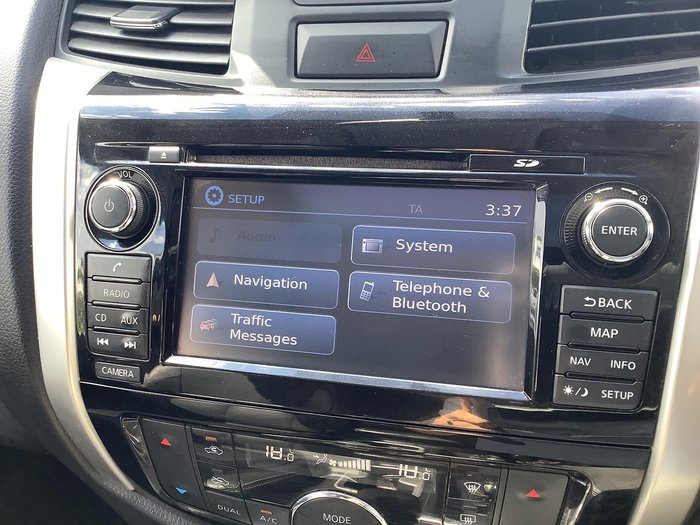 2017 Nissan Navara ST-X