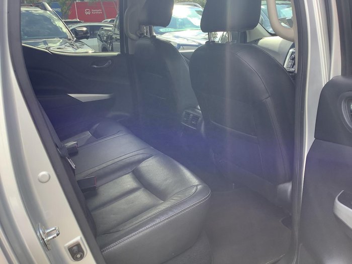 2017 Nissan Navara ST-X