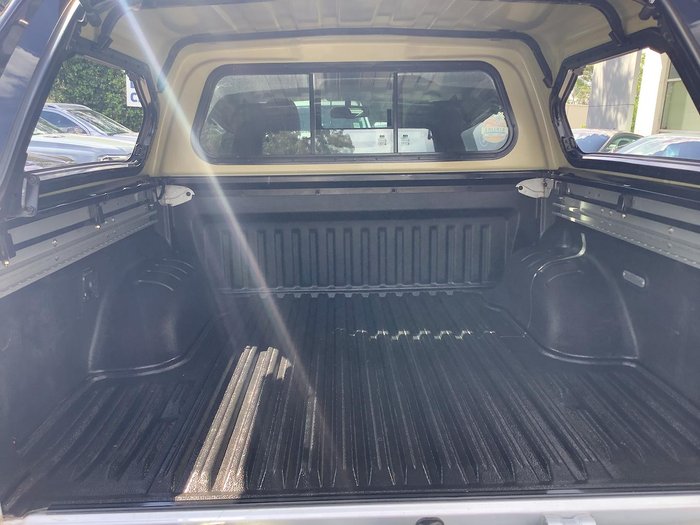 2017 Nissan Navara ST-X