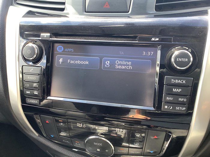 2017 Nissan Navara ST-X