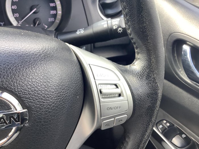 2017 Nissan Navara ST-X