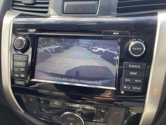 2017 Nissan Navara ST-X