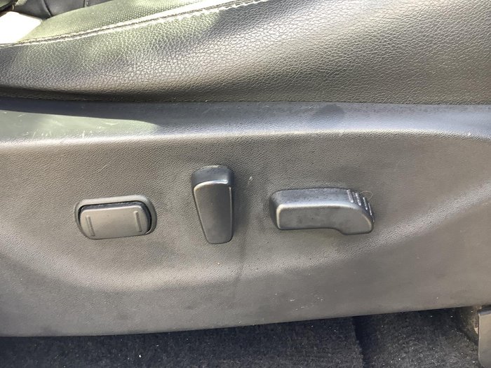 2017 Nissan Navara ST-X