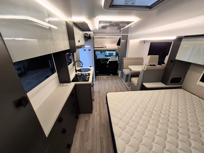 2025 Sunliner Switch 494