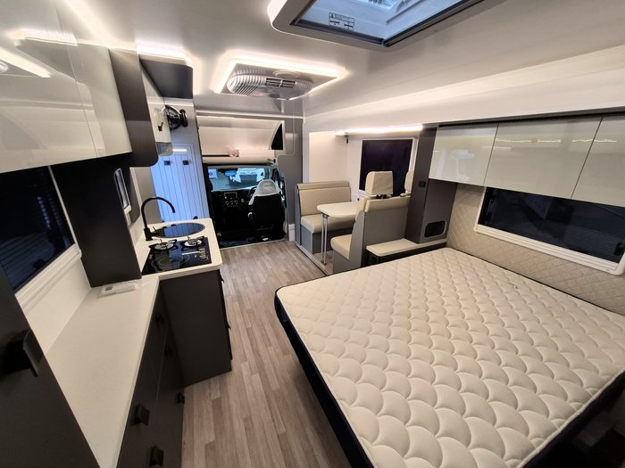 2025 Sunliner Switch 494