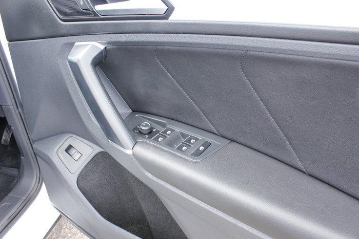 2017 Volkswagen Tiguan 132TSI Comfortline 5N MY17 Four Wheel Drive Pure White