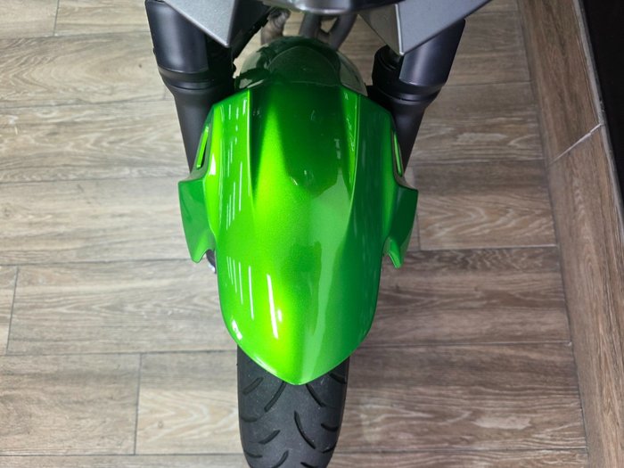 2025 Kawasaki Z500 GREEN
