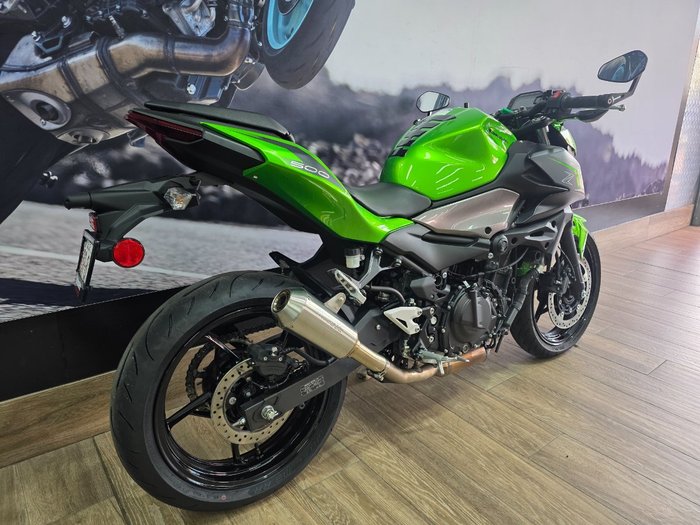 2025 Kawasaki Z500 GREEN