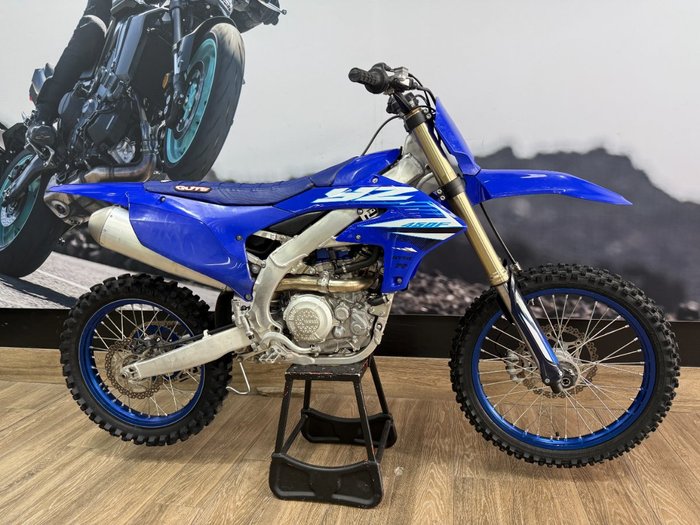 2025 Yamaha YZ450FS BLUE