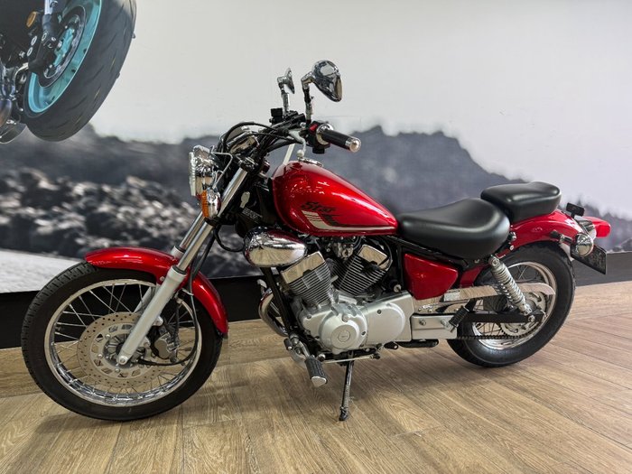 2016 Yamaha XV250 (VIRAGO VX250S, VX250R) RED