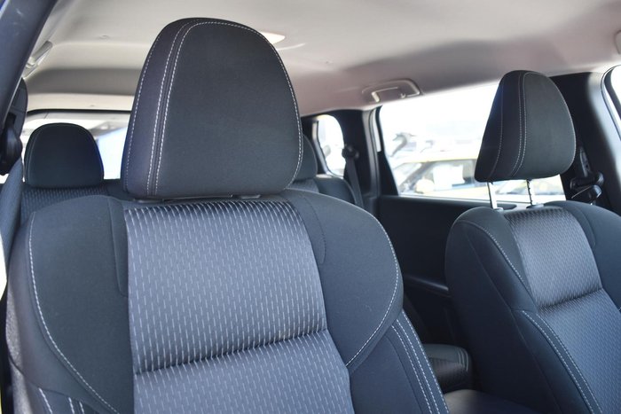 2023 Mitsubishi Outlander ES