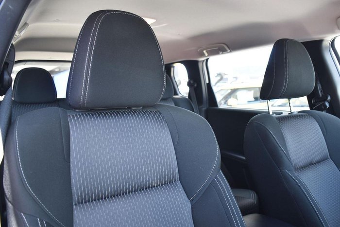 2023 Mitsubishi Outlander ES