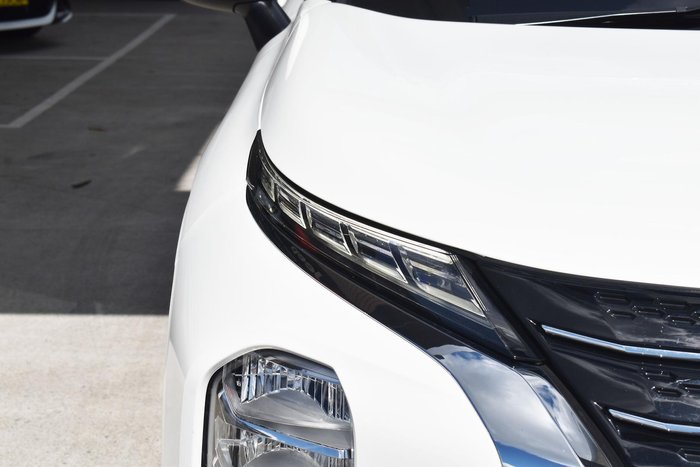 2023 Mitsubishi Outlander ES