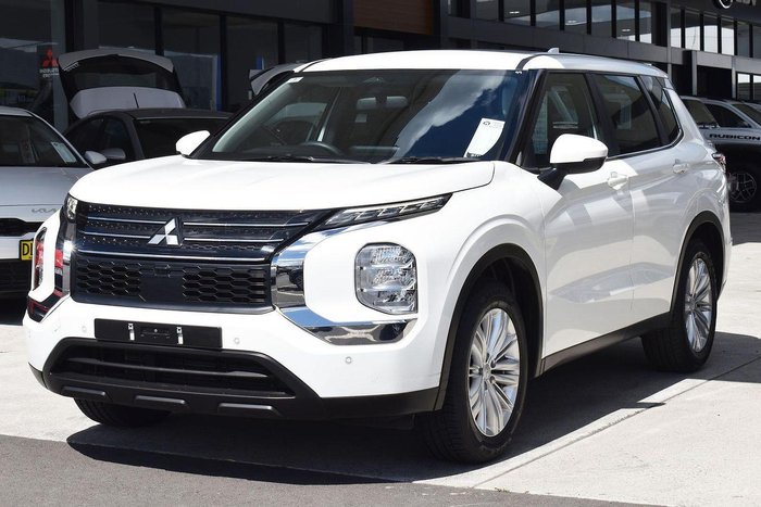 2023 Mitsubishi Outlander ES