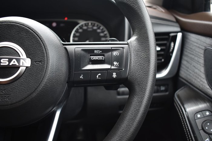 2024 Nissan X-TRAIL ST