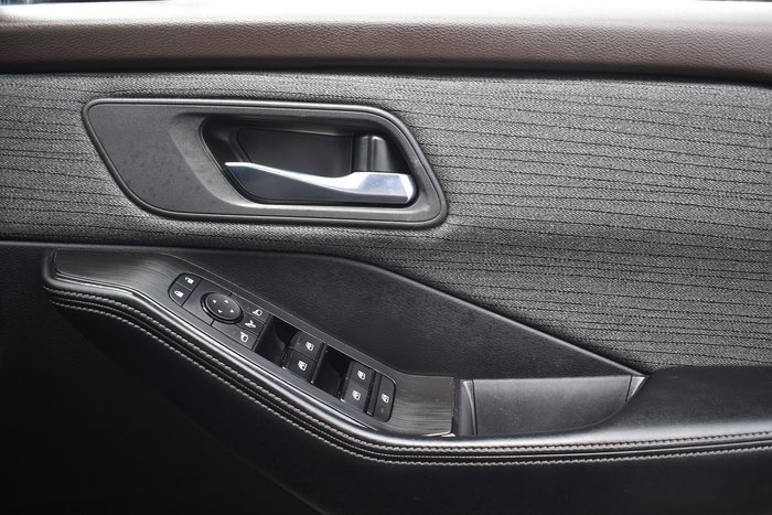 2024 Nissan X-TRAIL ST