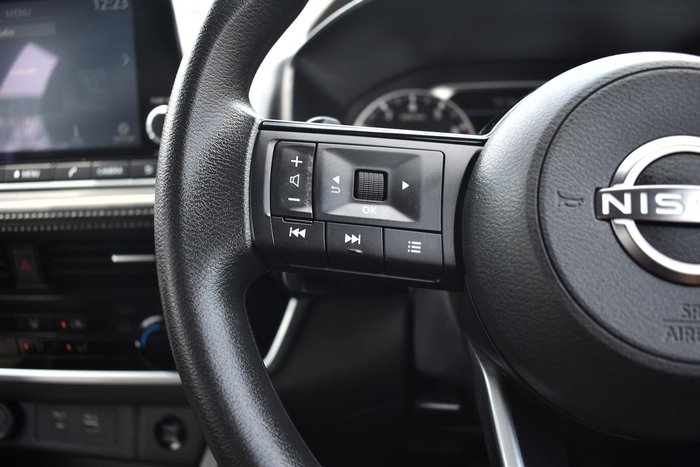 2024 Nissan X-TRAIL ST