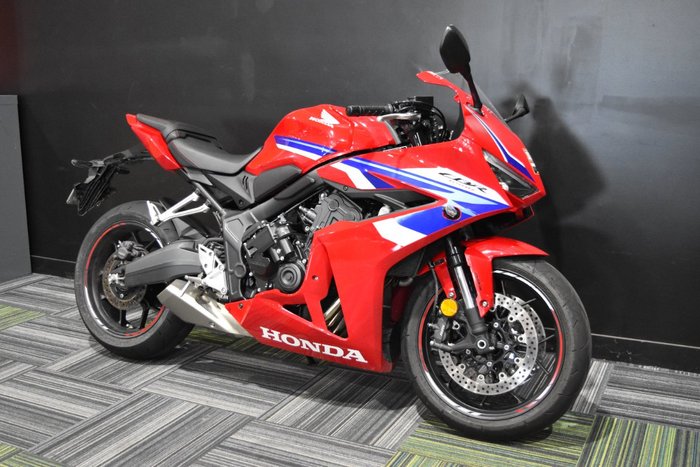 2024 Honda CBR650R Red