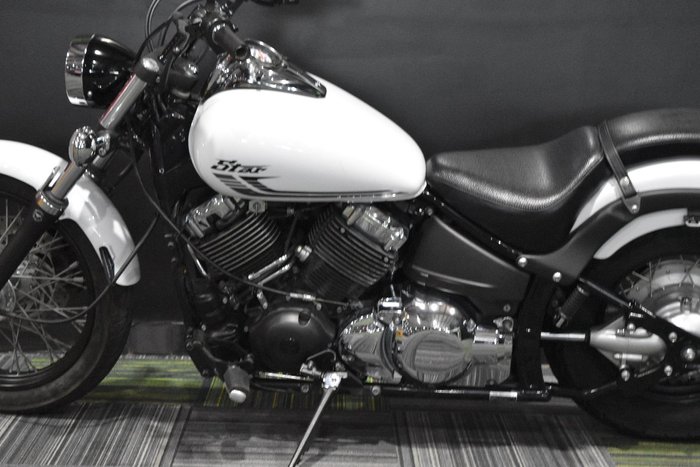 2016 Yamaha XVS650 V-STAR CUSTOM WHITE