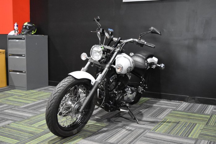 2016 Yamaha XVS650 V-STAR CUSTOM WHITE