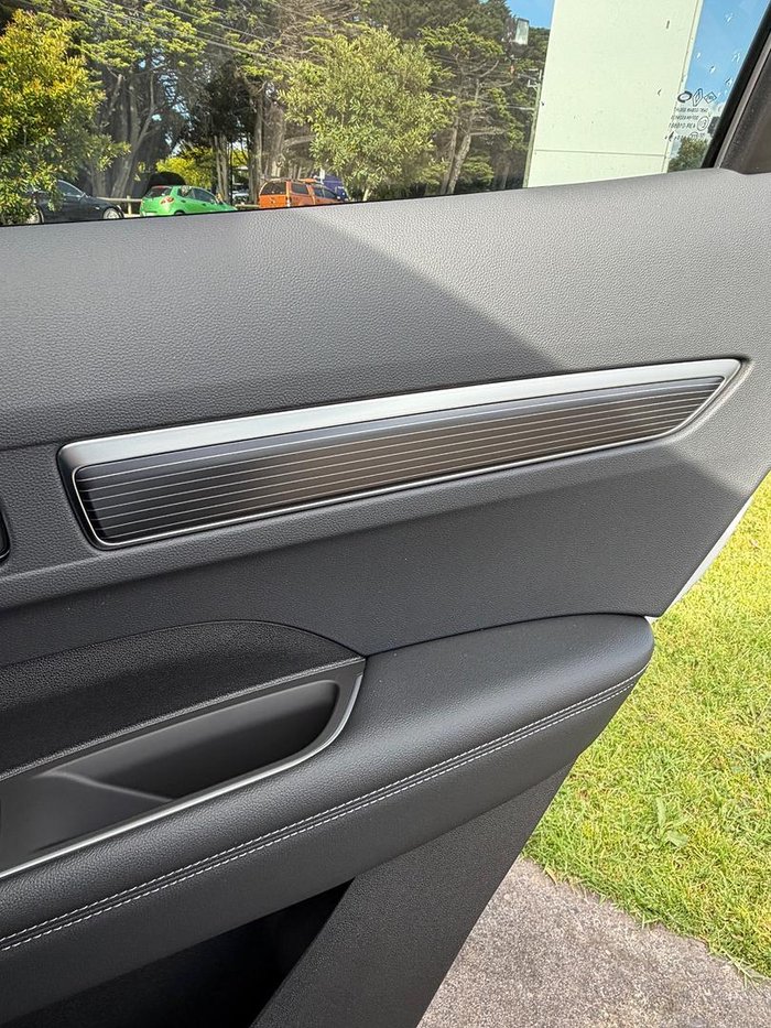 2025 Renault Koleos Evolution HZG MY25 Universal White