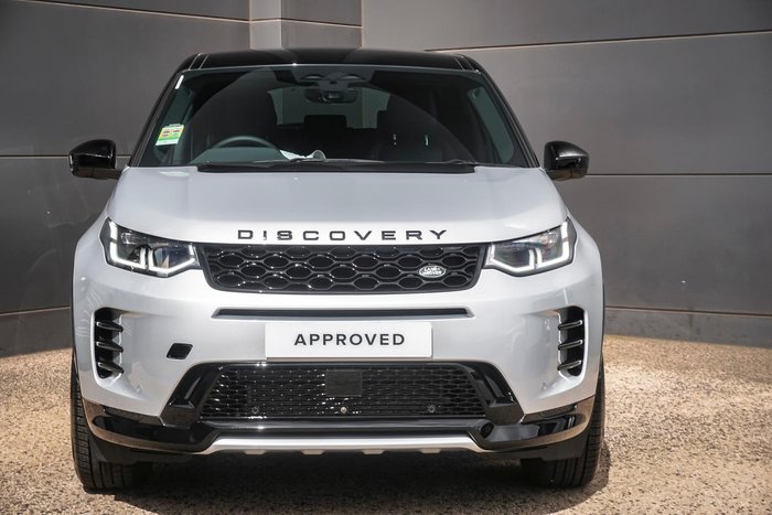 2025 Land Rover Discovery Sport P300e Dynamic SE