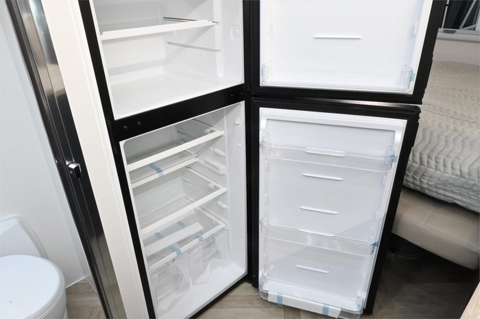 2025 Royal Flair Razor XT