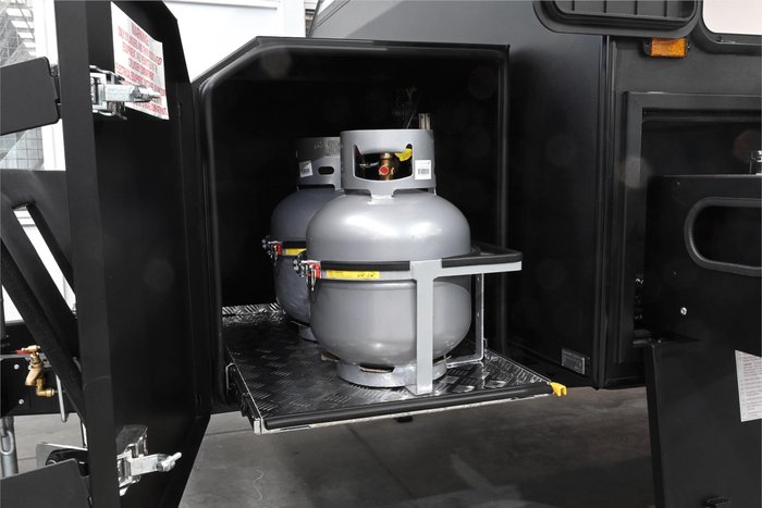 2025 Royal Flair Razor XT