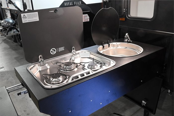 2025 Royal Flair Razor XT