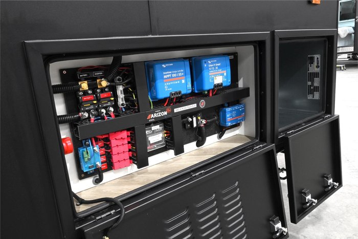 2025 Royal Flair DESIGNER