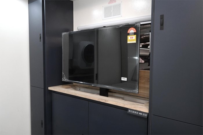 2025 Royal Flair DESIGNER