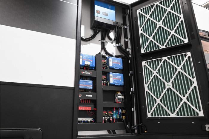 2025 Royal Flair DESIGNER 