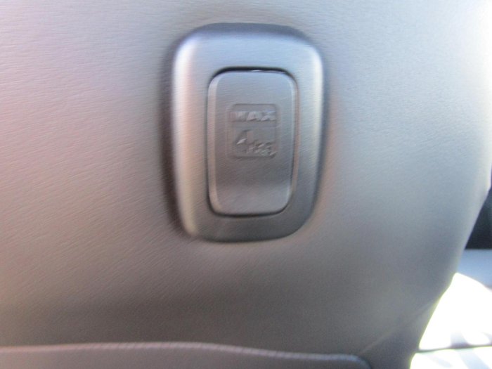 2025 Isuzu D-MAX X-TERRAIN