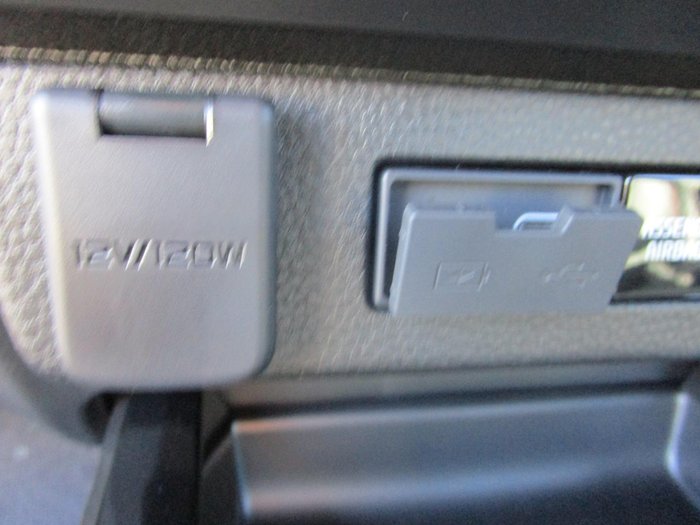 2025 Isuzu D-MAX X-TERRAIN