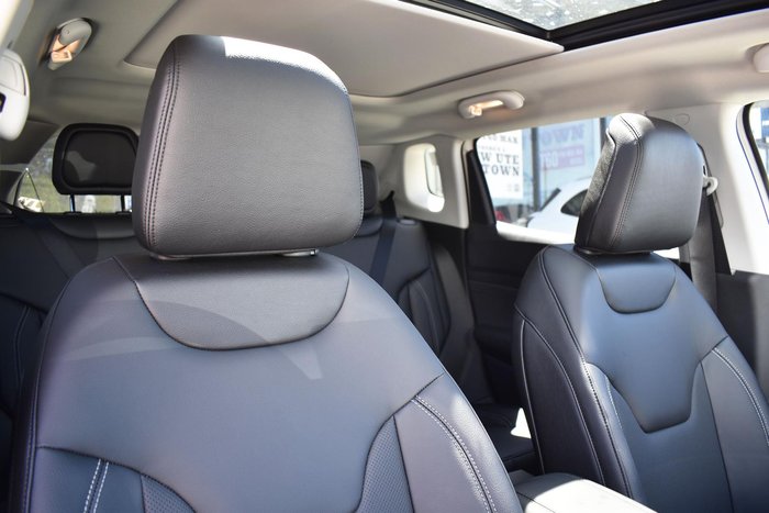 2025 Jeep Compass Summit e-Hybrid