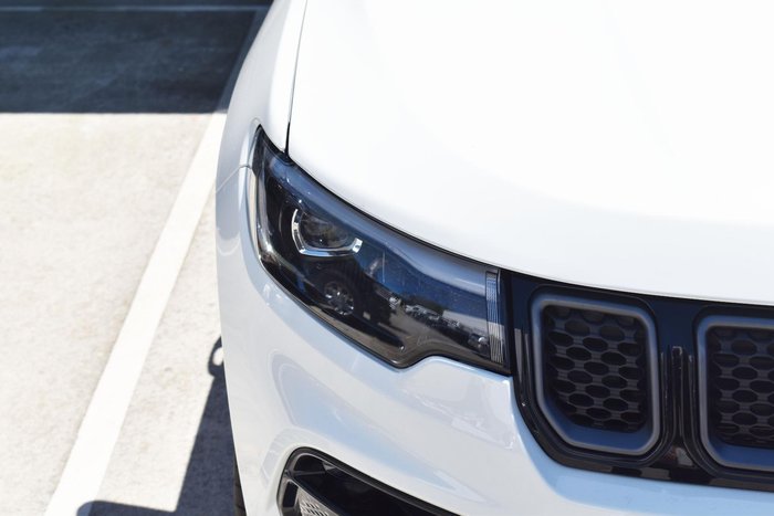 2025 Jeep Compass Summit e-Hybrid