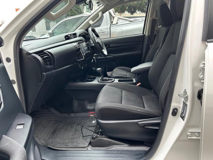 2020 Toyota Hilux SR