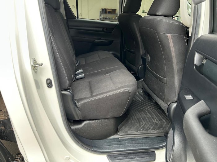 2020 Toyota Hilux SR