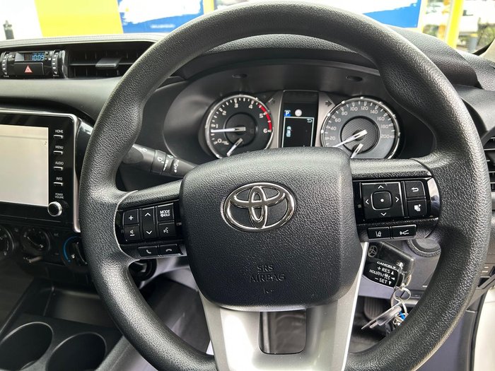 2020 Toyota Hilux SR