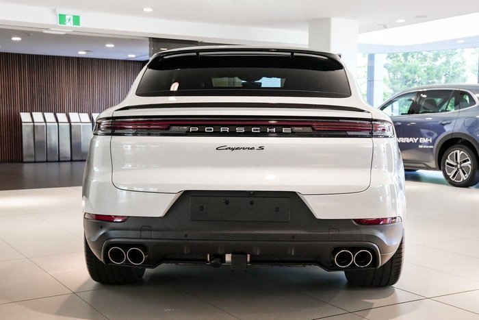 2023 Porsche Cayenne S