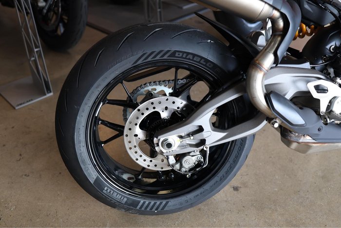 2025 Ducati Streetfighter V2 S Streetfighter Red