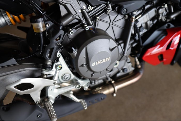 2025 Ducati Streetfighter V2 S Streetfighter Red